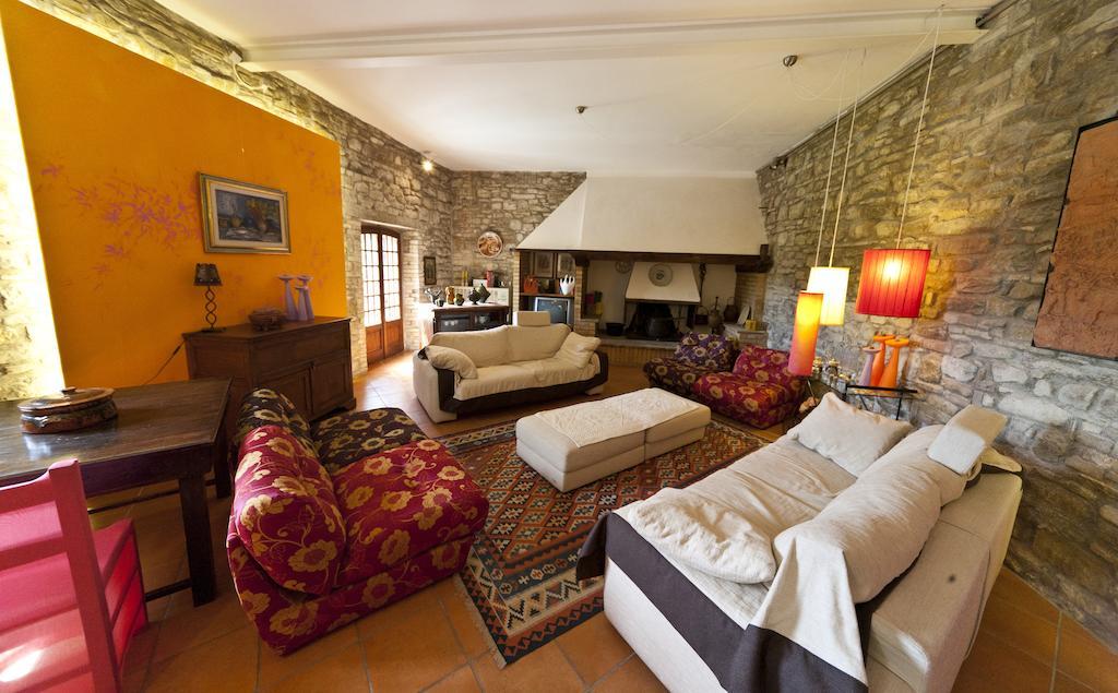 Вілла Agriturismo Nizzi Ассізі Екстер'єр фото